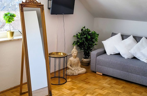 Freilassing Apartment | DG Links 40m 2-Zimmer Wohnung