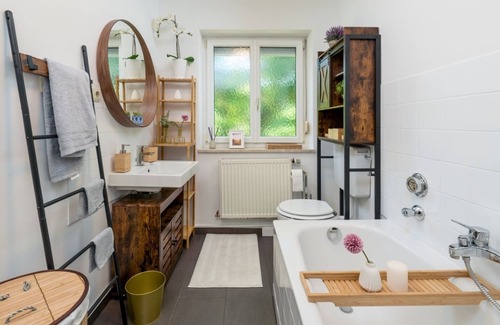 Freilassing Apartment | DG "R" Helle 40m² 2-zimmer Wohnung Nähe Salzburg