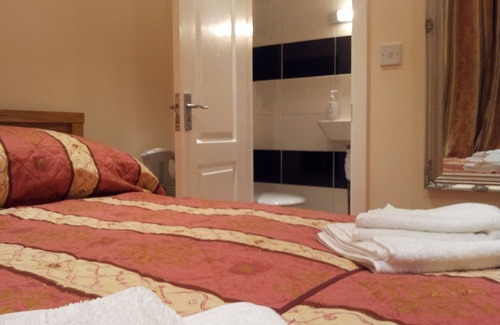 Turkey Street Bed & Breakfast | Dharma Lodge