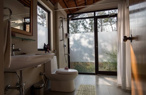 Bandipur Hotel | Dholes Den Bandipur