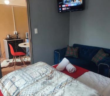 Springs House | Di-Koena cottage