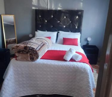 Springs House | Di-Koena cottage