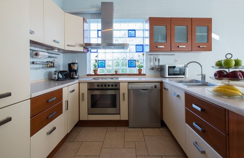 Kato Diminio Apartment | Diamante beachfront suite A