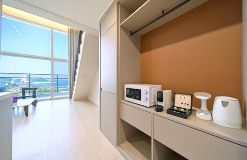 Sokcho Hotel | DIAMER Sokcho Hotel by AankStay
