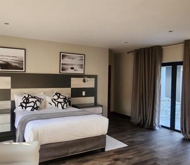 Hazyview House | Diamond and Pearl Holiday Home