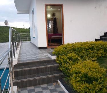 Ooty Bed & Breakfast | diamond hill view cottage