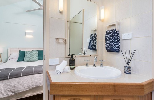 Swansea Heads House | Diamond House ☀ Heated Swim Spa ☀ Amazing Views
