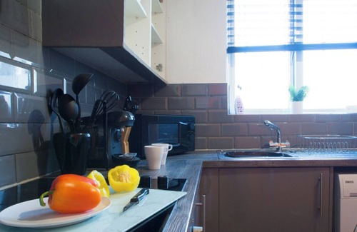 Sheffield House | Diamond House, Sheffield: Lovely 3 bedroom centrally-located, industrial styled.