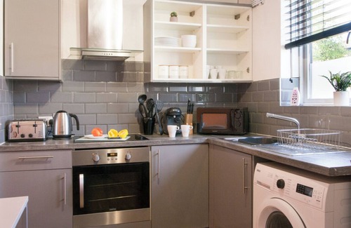 Sheffield House | Diamond House, Sheffield: Lovely 3 bedroom centrally-located, industrial styled.