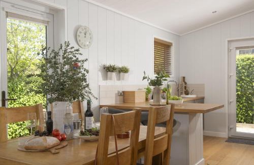 Cheddar House | Diamond Lodge, Strawberryfield Park