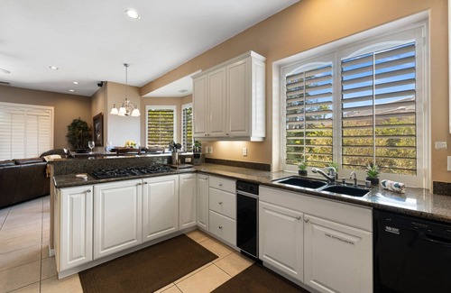 Versailles House | Diamond of the Desert! Stunning Home w/Private Pool, Spa, & Casita. Lighted tennis!