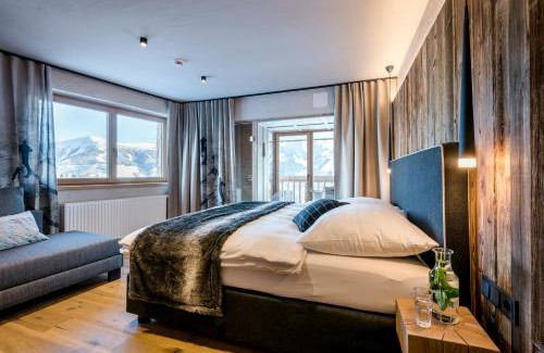 Saalbach-Hinterglemm Apartment | Die Alm 1350 - Ski-In & Ski-Out