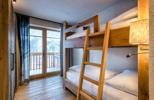 Saalbach-Hinterglemm Apartment | Die Alm 1350 - Ski-In & Ski-Out