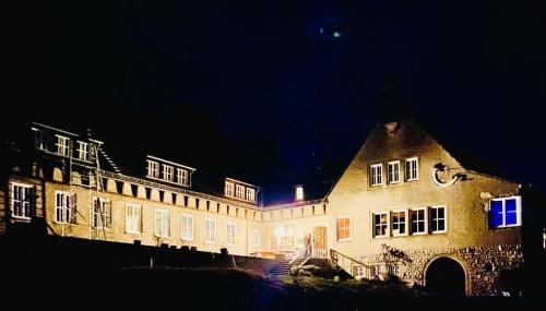 Hillesheim Hotel | Die Strumpffabrik - Guesthouse