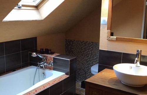 Dieppe Hotel | Dieppe center, spacious townhouse