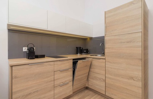 Stradom Apartment | Dietla 66 | Cracow | Comfortable Apartment for 4 | Smart TV