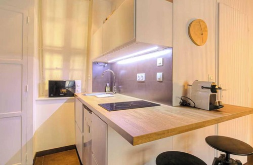 Carnot - Gailleton Apartment | Dify Apartment Ainay