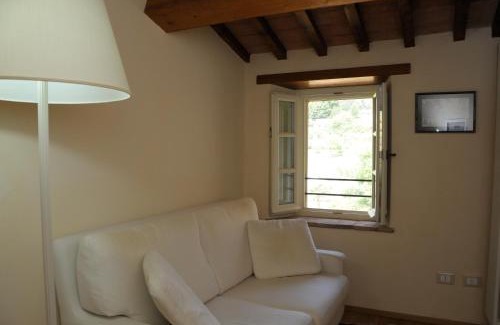 Sant'Andrea di Compito House | Dimora delle Camelie