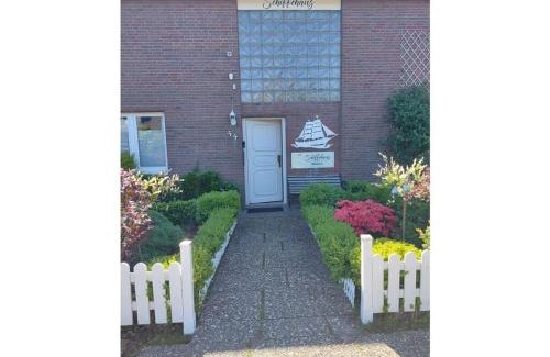 Wangerland House | Dinghy in the shiphouse