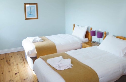Dingle Cottage | Dingle Courtyard Cottages 2 Bed Sleeps 4