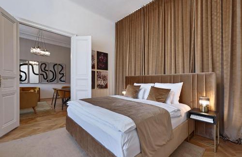 Wahring Apartment | Diplomatic district apartment, 6 stops to center