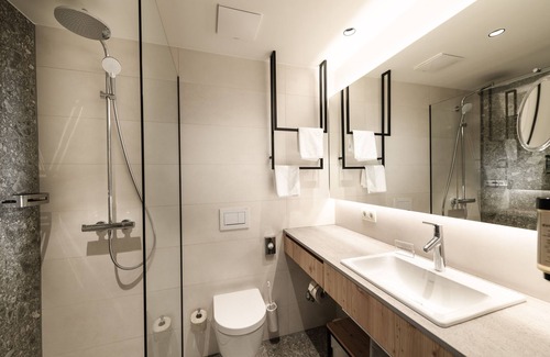 Flachau Hotel | Dips&Drops – SUPERIOR HOTEL · SPORTS · SPA · RESTAURANTS