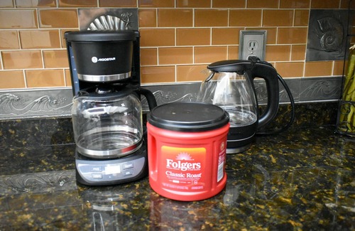 Hollywood South Central Beach Condo | Direct access to beach and heated pool at The Tides