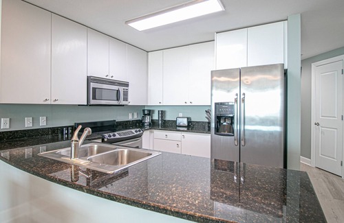 Biloxi Condo | Direct Beachfront 5th. Floor center unit with Million Dollar Views. Seabreeze.