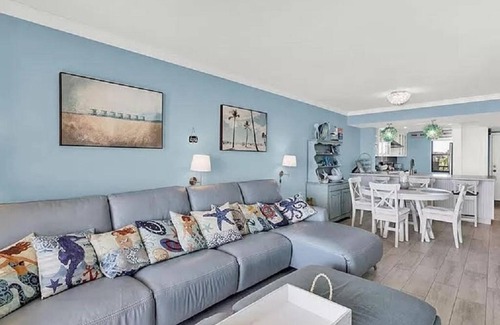 Hutchinson Island South Condo | Direct Ocean View Beach Condo-SNOWBIRDS WELCOME!