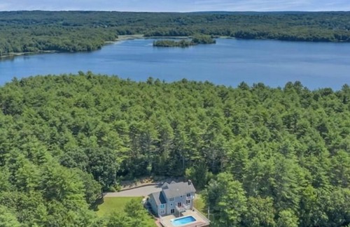 Jewett City Apartment | Direct Waterfront lakehouse apt w pool,kayaks,dock.By casinos,Mystic