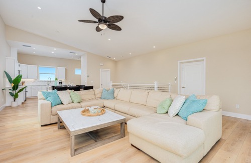 Daytona Beach Shores House | Directly Across from the Beach with Pool -"Island in the Sun"