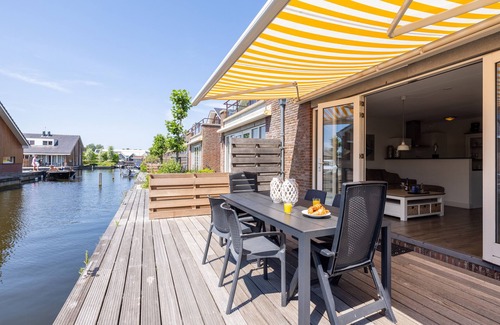 Municipality of Uitgeest House | Directly on the water, near Alkmaar and Amsterdam