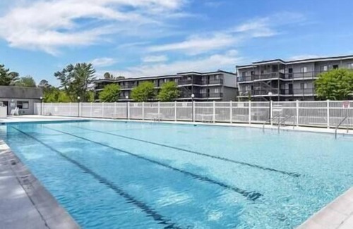 North Ocean City Apartment | Directly on Water - Stroll to Beach - Sunsets 🌞