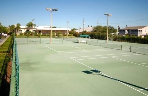St. Pete Beach Condo | Discounted Beautiful 1500 Sq Ft Beach Condo.You can't get any closer to the Gulf