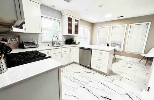 Lawrenceville House | ⚡️DISCOUNTED⭐️🌟Charming Cozy & Modern Home Near ATL⭐️ Perfect for Short/Long Term!