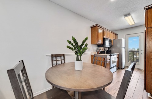 Ono Island Condo | Discounted Fall Sale! Pet Friendly! Beachside!