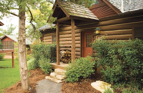 Big Cedars Cabin | +Discounted Rate!+ 2 Bedroom Cabin - Wilderness Club at Big Cedar