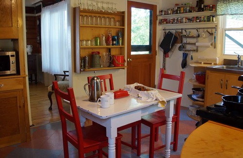 Bayville House | Discover a Family Tradition on Linekin Bay