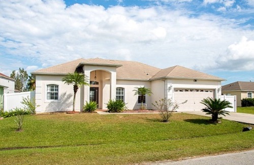 Poinciana House | Discover a fantastic 3BR property near Disney, Universal Studios, and Sea World!