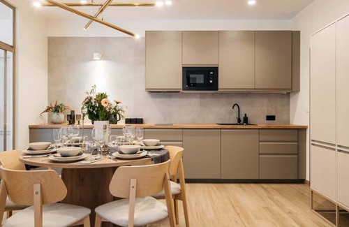 Piasek Połnoc Apartment | Discover a unique apartment near the market square