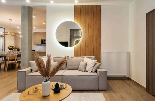 Piasek Połnoc Apartment | Discover a unique apartment near the market square