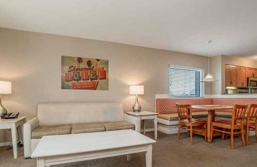 Windy Hill Resort | Discover Coastal Luxury - Bluegreen Vacations Shore Crest Villas–2 Bd Oceanfront