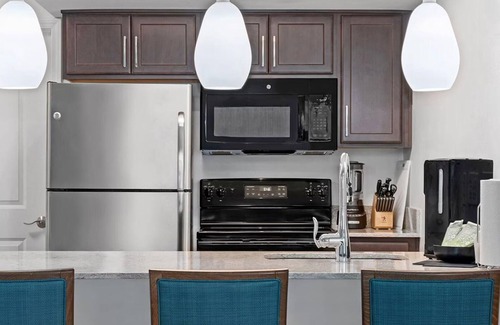 Cherry Grove Beach Resort | Discover Family Fun & Memories at Wyndham Towers on the Grove- 2 Dlx. Boulevard