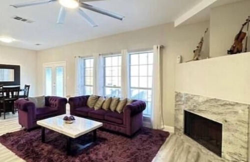 Lancaster House | Discover family fun @ our 4-bedroom Lancaster retreat, 15min drive to Dallas Zoo