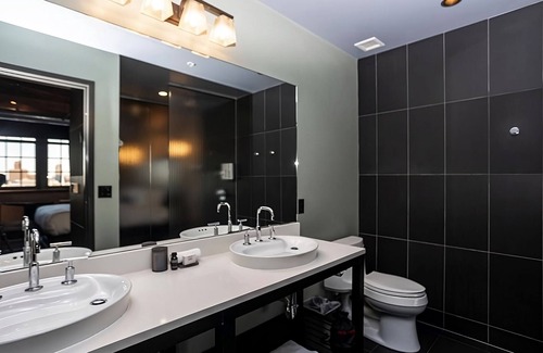 Fifth Ward Hotel | Discover Milwaukee, Pet-Friendly Unit Close to Marquette University!