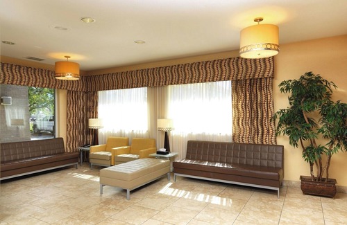 Rio Grande Hotel | Discover Salt Lake City | Free Airport Shuttle, Near Zoo & Temple Square