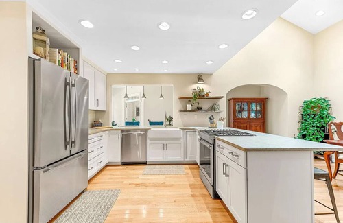 St. Leonard House | Discover tranquility near Calvert Cliffs