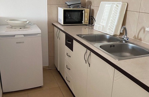 Blace Apartment | 🌴 Discover Your Oasis in Blace, Croatia - 2-bed Flat by the Serene Beach! 🌴