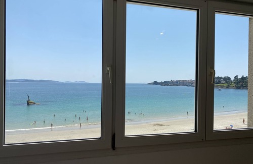 Sanxenxo Apartment | Disfruta Sanxenxo en Ventana al mar Home Frente a la Playa Silgar