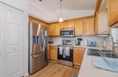 Winter Haven House | Disney Castle Cove - Private Pool & Community Boat Ramp close to Legoland